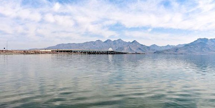 دریاچه ارومیه جان یک هموطن را گرفت/ جان باختن 5 نفر در آب‌های آذربایجان