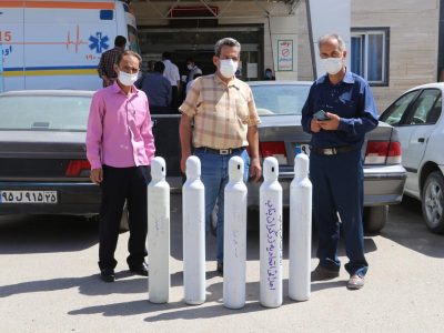 اهدای ۵ عدد کپسول اکسیژن به ارزش بیش از ۱۷۰ میلیون ریال به بیمارستان امام ره بناب+ تصاویر
