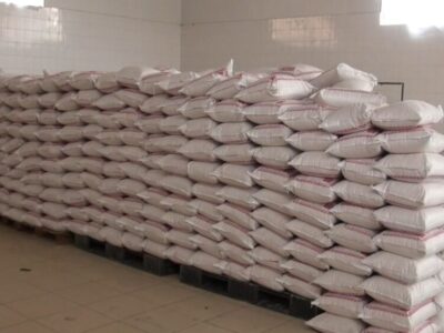 شرکت قاچاق کننده آرد در بناب بیش از ۳۲۳ میلیارد ریال جریمه شد