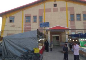 انتقاد از برگزاری نمایشگاه مبلمان در سالن ورزشی امام علی(ع) شهرستان بناب