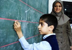 کمبود هشت هزار معلم در آذربایجان‌شرقی/ مدارس غیردولتی حق افزایش شهریه ندارند